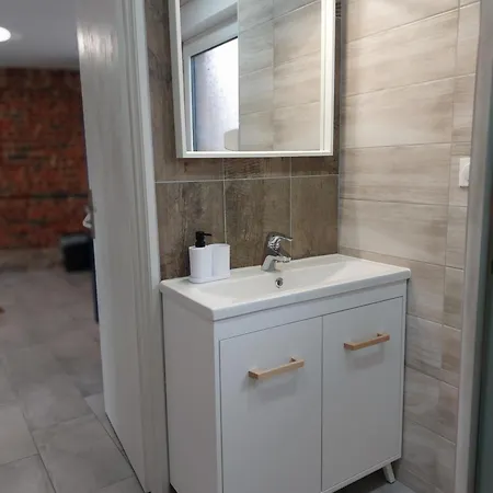 De La Detente アパート