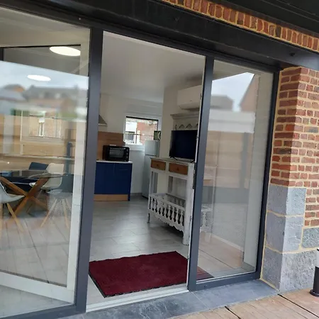 アパート De La Detente